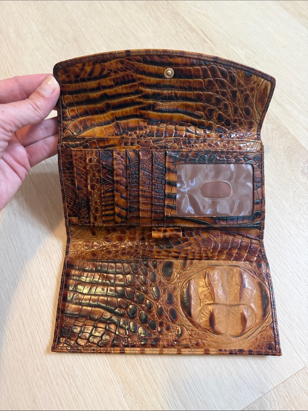 Brahmin Vintage Brown Crocodile Embossed Wallet - Picture 5 of 5